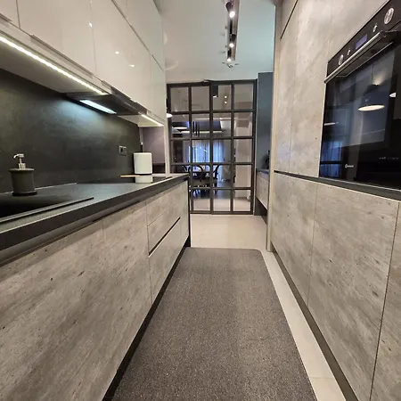 Apartament Gravashome *